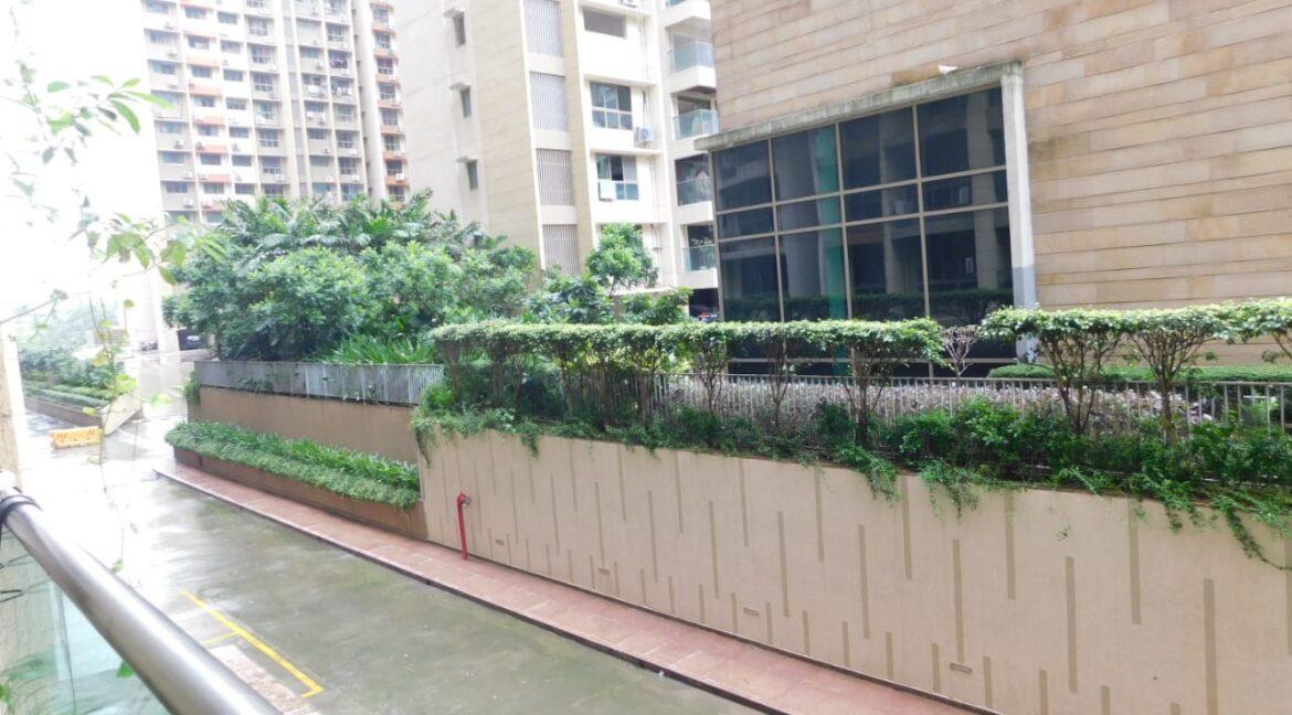 19CFAA2D-C328-4DDE-8BCE-6CC23AE412DE