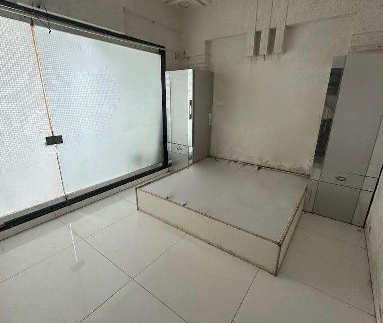 93073631-1412-4720-9B0B-3D5002C7AFD0